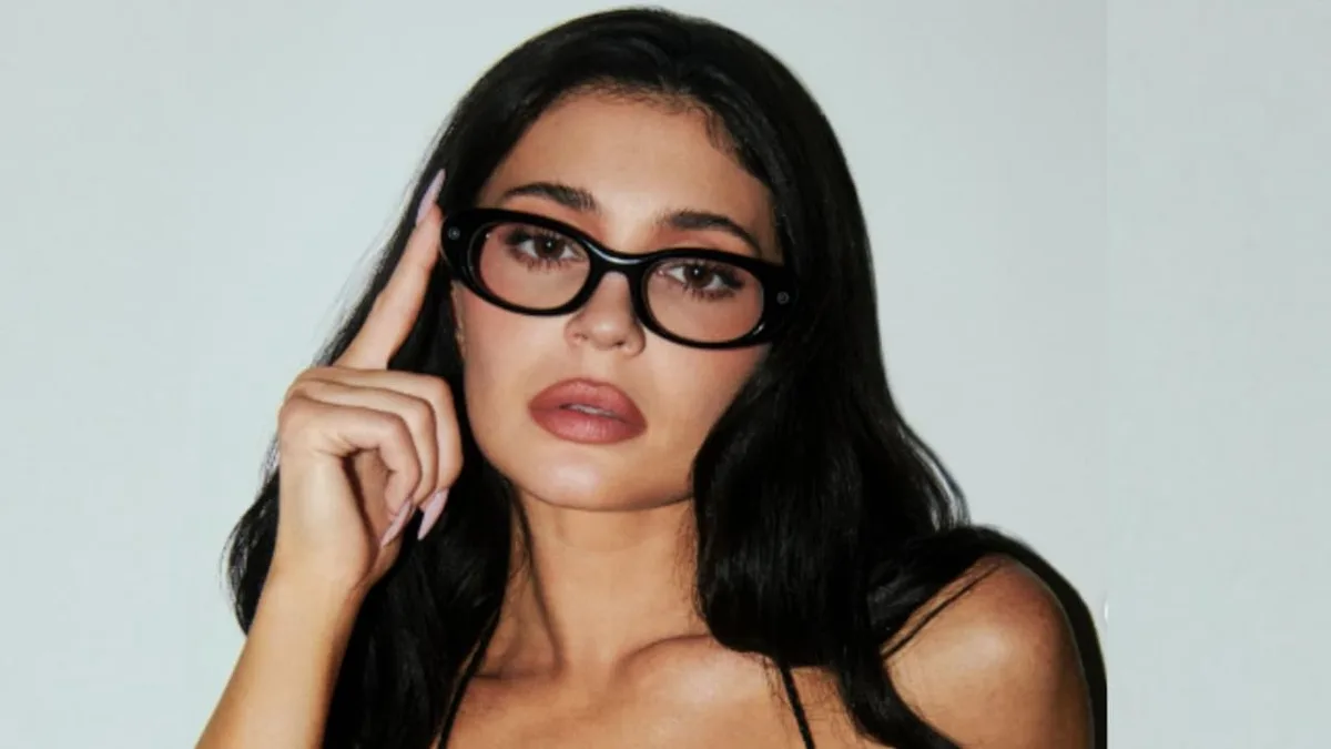 Meta Glasses Boom Despite Privacy Backlash And Bans
