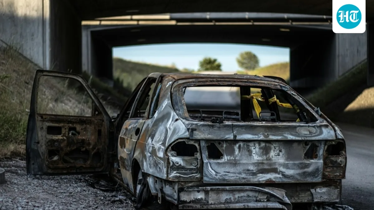 Driver burnt alive as moving CNG car catches fire in UP's Barabanki
