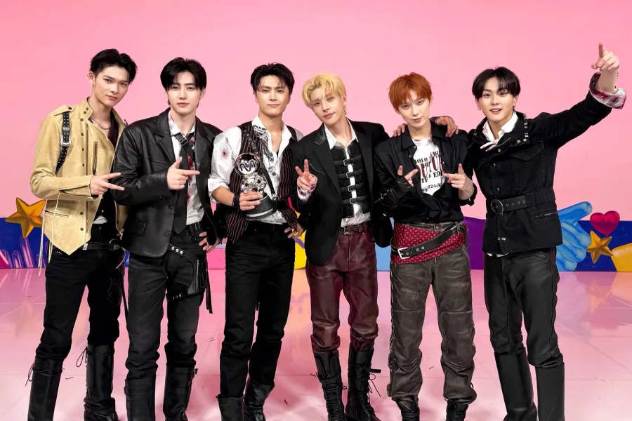 Watch: ENHYPEN Takes 2nd Win For “Bloody Paradise” On “M Countdown”; Performances By NCT 127, ALPHA DRIVE ONE, And More