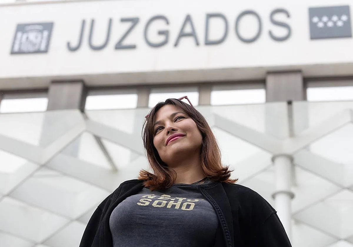 El juez archiva la querella de Íñigo Errejón contra Elisa Mouliáa por calumnias