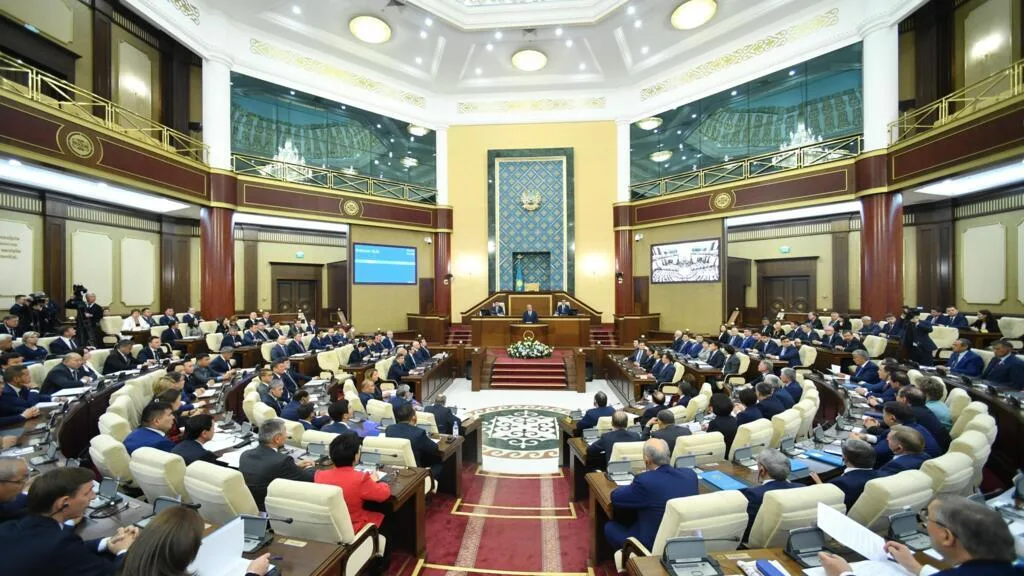 Élections au Kazakhstan: le président Tokaïev en passe d’assoir son pouvoir autoritaire