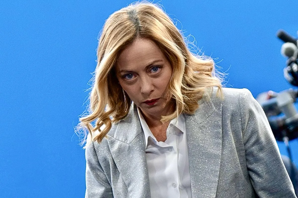 Itália. Meloni anuncia lei para limitar número de estrangeiros por sala de aula