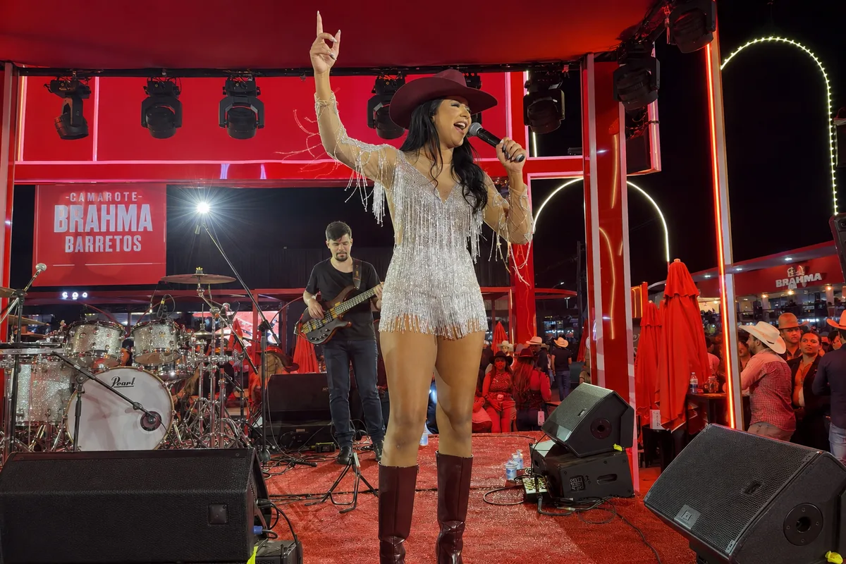 Aquidauanense cantou no Barretão, mas sonho é o palco principal