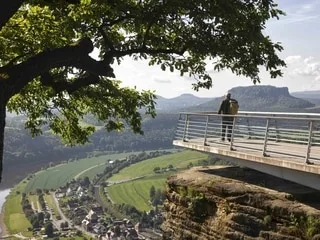 « Au bout c’est la Mer » : pourquoi l’épisode sur l’Elbe, en Allemagne, est l’un des plus passionnants de la série ?