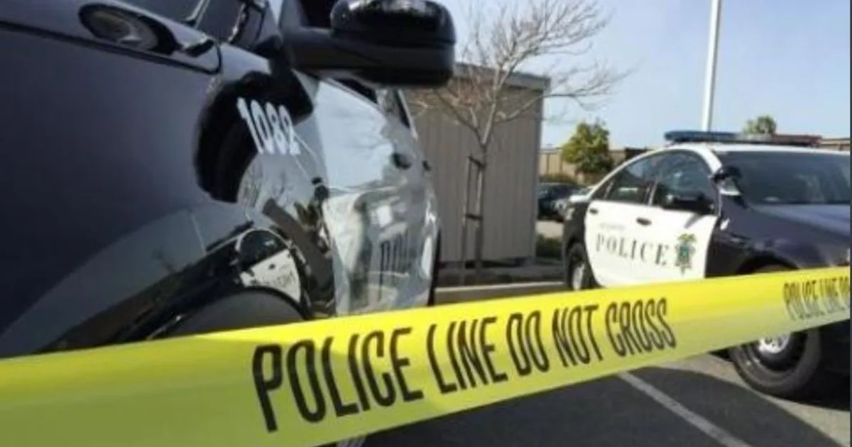 Su hermano murió a manos de un sicario en California; años después, el sospechoso entró en una embajada de Estados Unidos