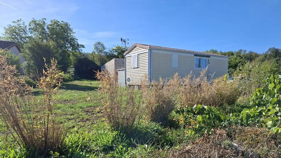 "C'est irréel" : l'émotion à Gy en Haute-Saône après la mort de quatre membres d'une même famille