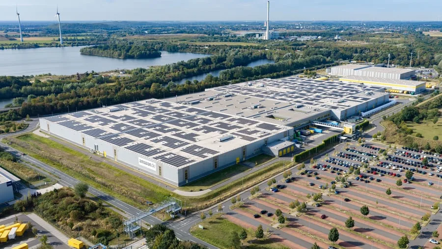 Investitionen: Amazon baut Logistikzentrum für hohen Millionenbetrag um