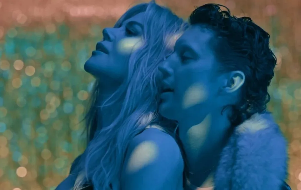 Crítica | Troye Sivan dá início a uma nova era com as sutilezas de “She’s The Best”