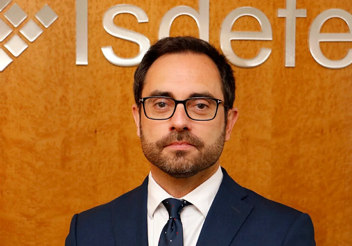 Dimite el presidente de la empresa pública de Defensa Isdefe tras las denuncias por sus vínculos con el PSOE