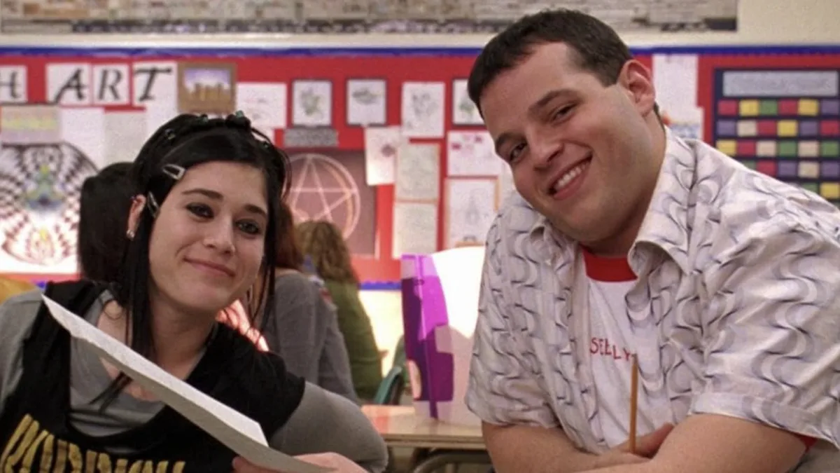 ‘Mean Girls’ Star Reveals 135-Pound Weight Loss Transformation