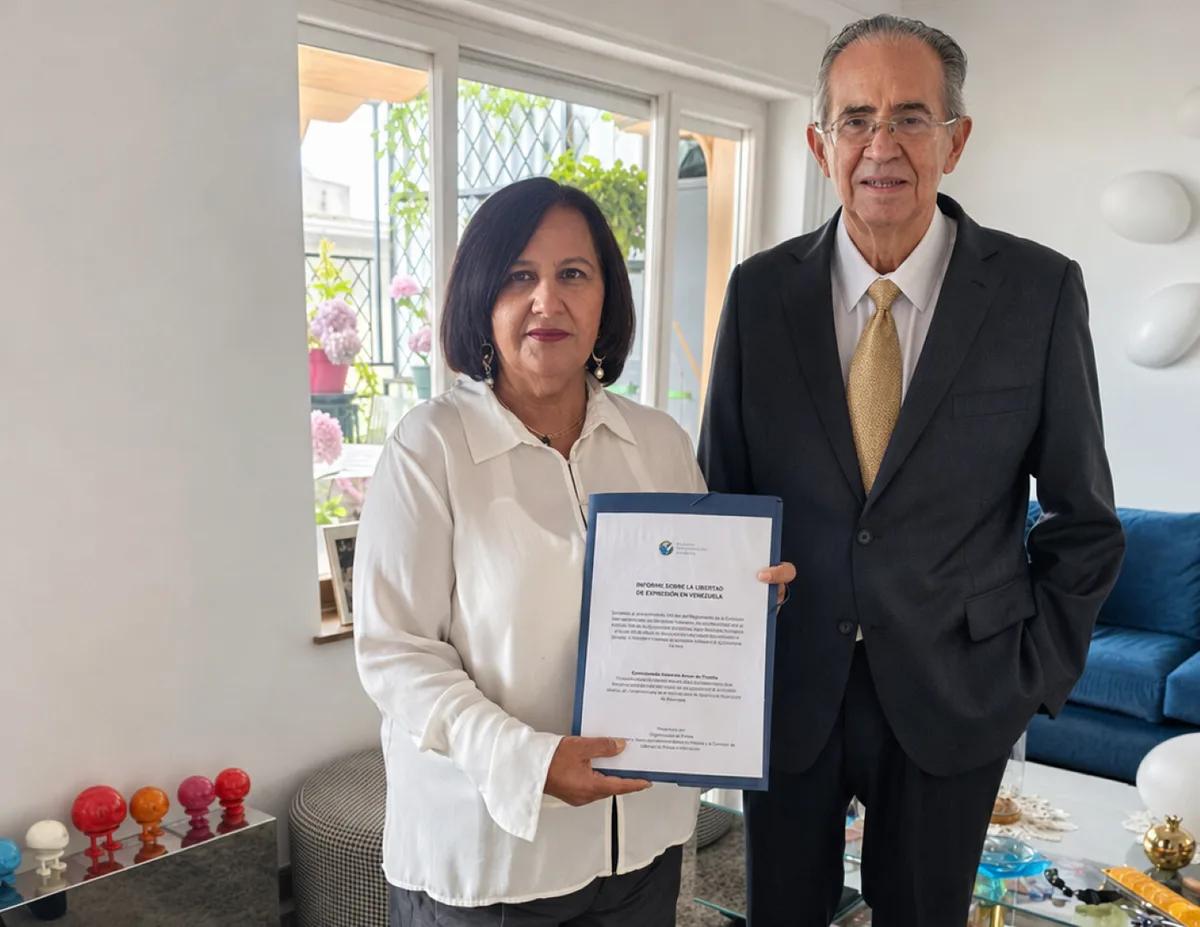 Miguel Henrique Otero entregó a Dinorah Figuera informe de la SIP sobre persecución a medios en Venezuela