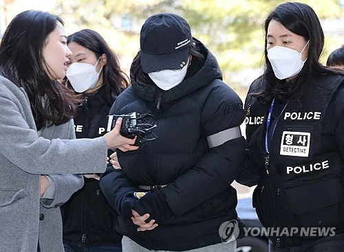 '19개월 딸 굶겨 사망' 친모에 징역 12년…법원 "살해 고의없어"