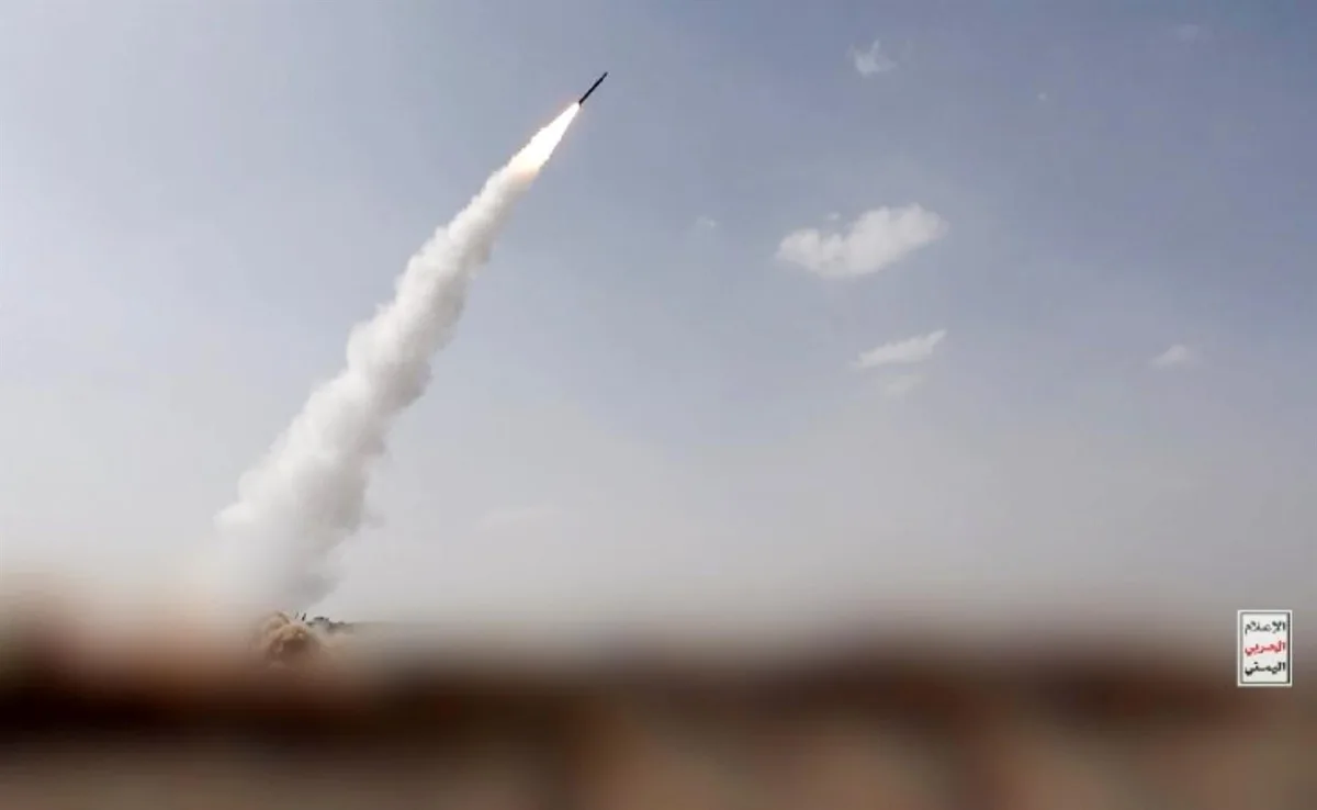 La coalición para Yemen liderada por Riad denuncia trece heridos por ataques hutíes contra Arabia Saudí