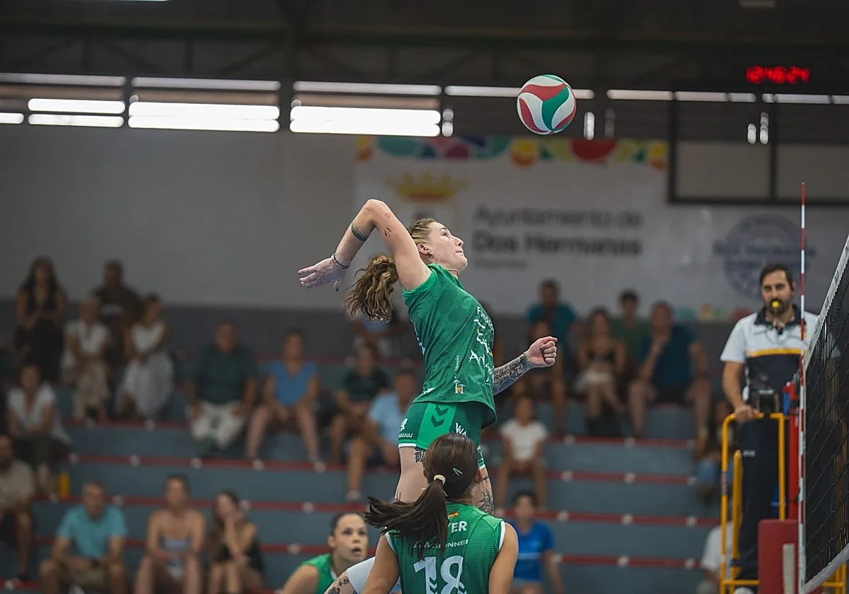 El Fundación Cajasol se despide con victoria del Andalucía Voleibol Festival (2-1)