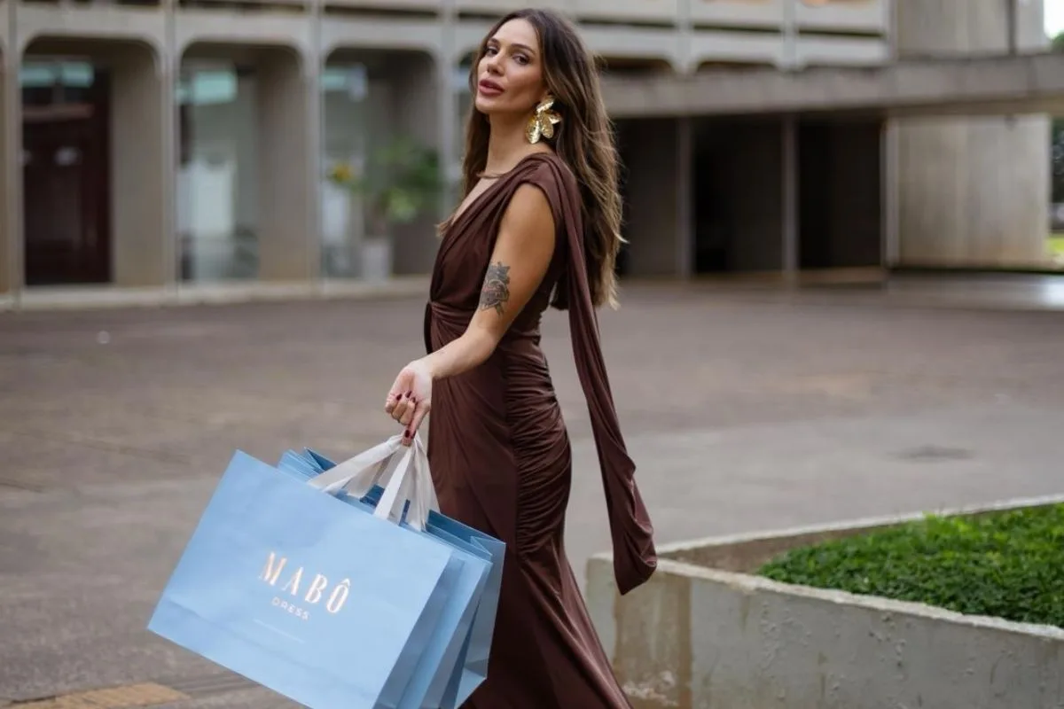 Mabô leva atemporalidade da moda feminina ao Metrópoles Catwalk