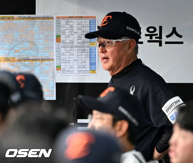 도파민 팡팡 터졌다. 9점 차 뒤집은 역대 2위 역전승…왜 감독은 “팬들에게 죄송하다” 말했을까