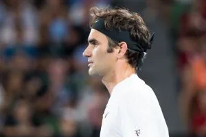 Queda de ações faz Federer perder R$ 265 mi e ex-tenista deixa clube dos bilionários