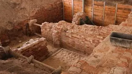 Pologne : des fouilles archéologiques exceptionnelles font ressurgir le ghetto de Varsovie