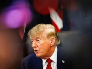 Les États-Unis ont expulsé plus de 25 000 personnes étrangères vers des pays tiers, selon une enquête internationale