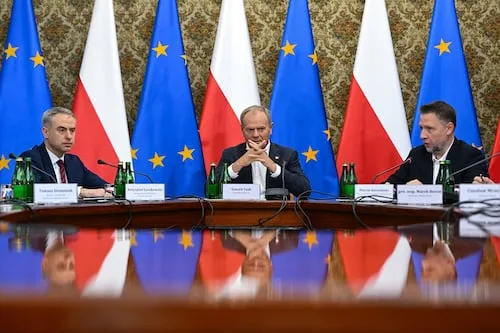 Policía de Polonia investiga posible plan para atacar al primer ministro Donald Tusk; elevan alerta de seguridad nacional
