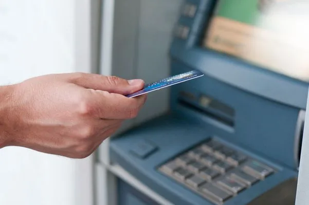 Vai ao banco nesta quinta (20)? Veja quais serviços podem ser afetados pela paralisação