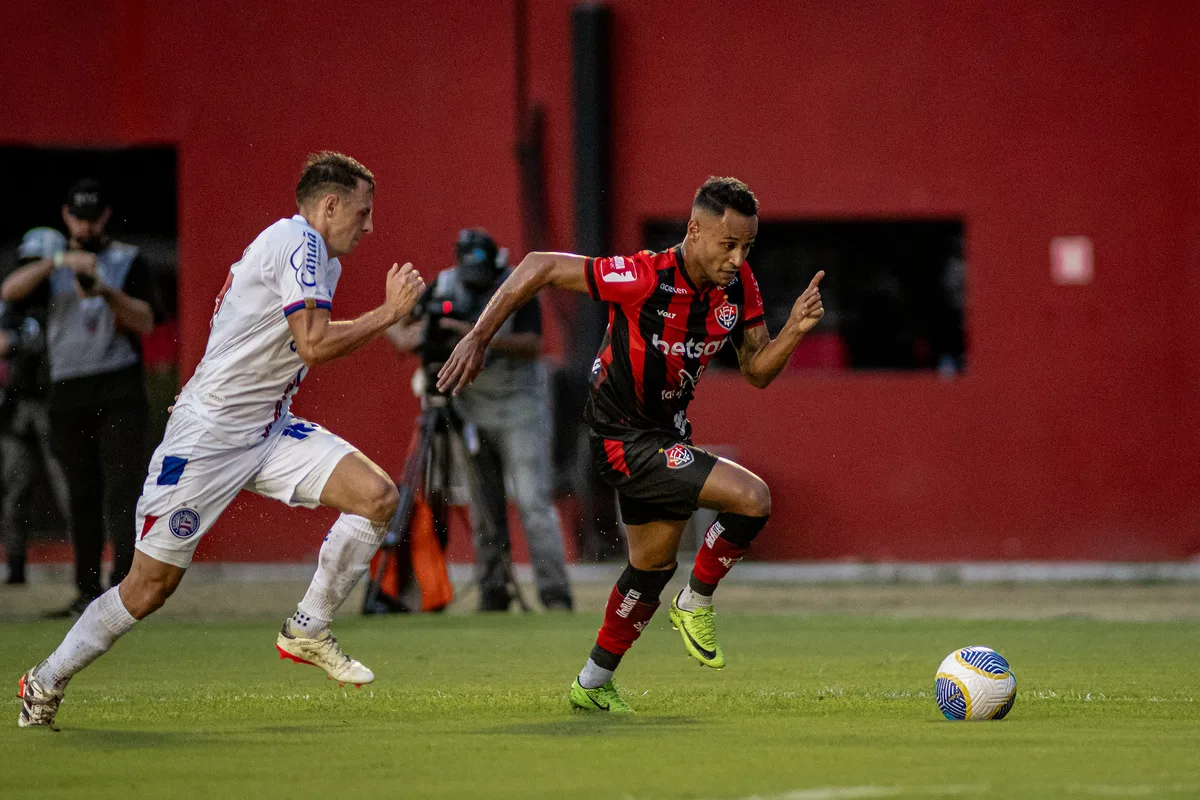Vitória nunca perdeu clássicos contra o Bahia no Barradão pela Série A