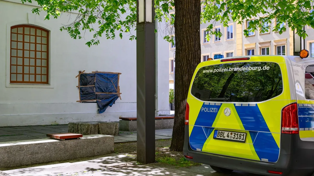 Extremismus: Mehr rechte Straftaten in Brandenburg
