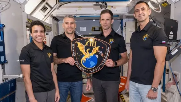 Por qué SpaceX terminó con la maldición del número 13 instalada en la era Apolo