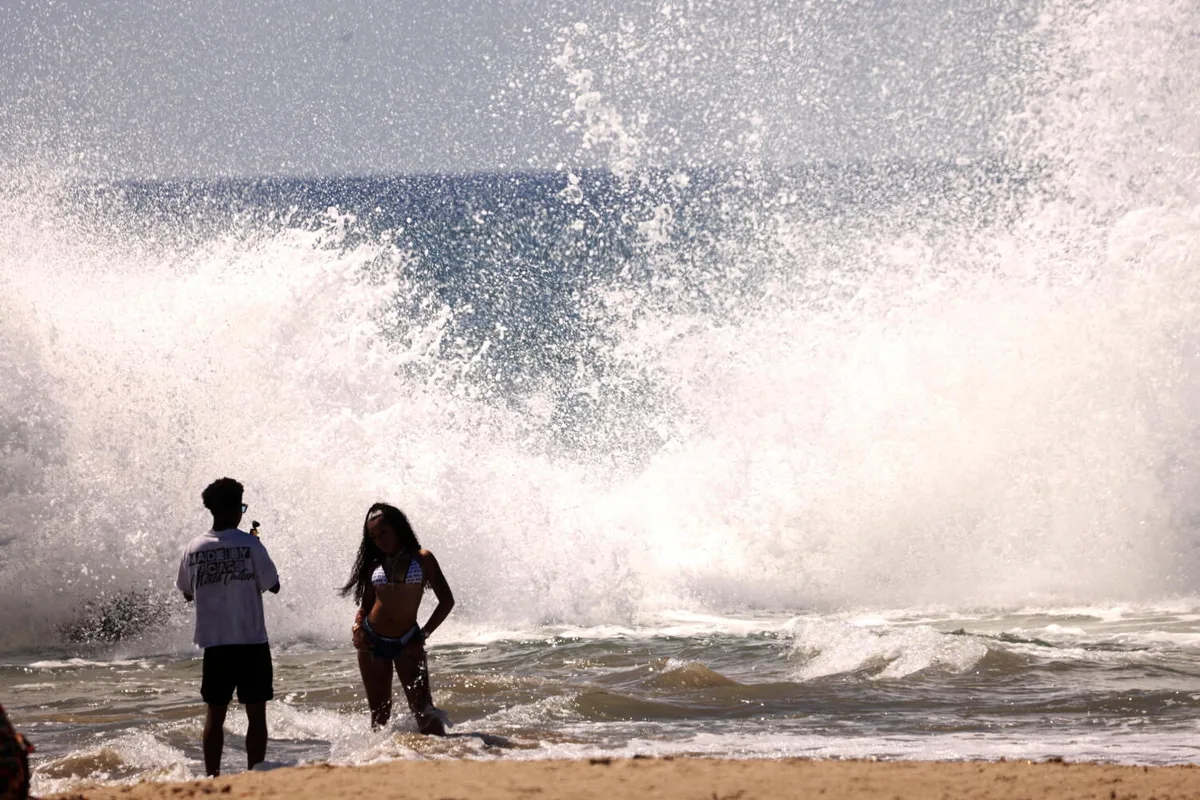Hurricane Marie brings dangerous ocean conditions, soggy weather to SoCal