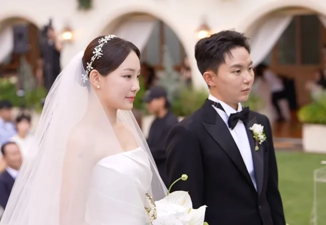 이아영♥심규덕, 오늘(23일) 재혼…‘돌싱글즈’ 인연→하객 꽉 찬 야외 웨딩
