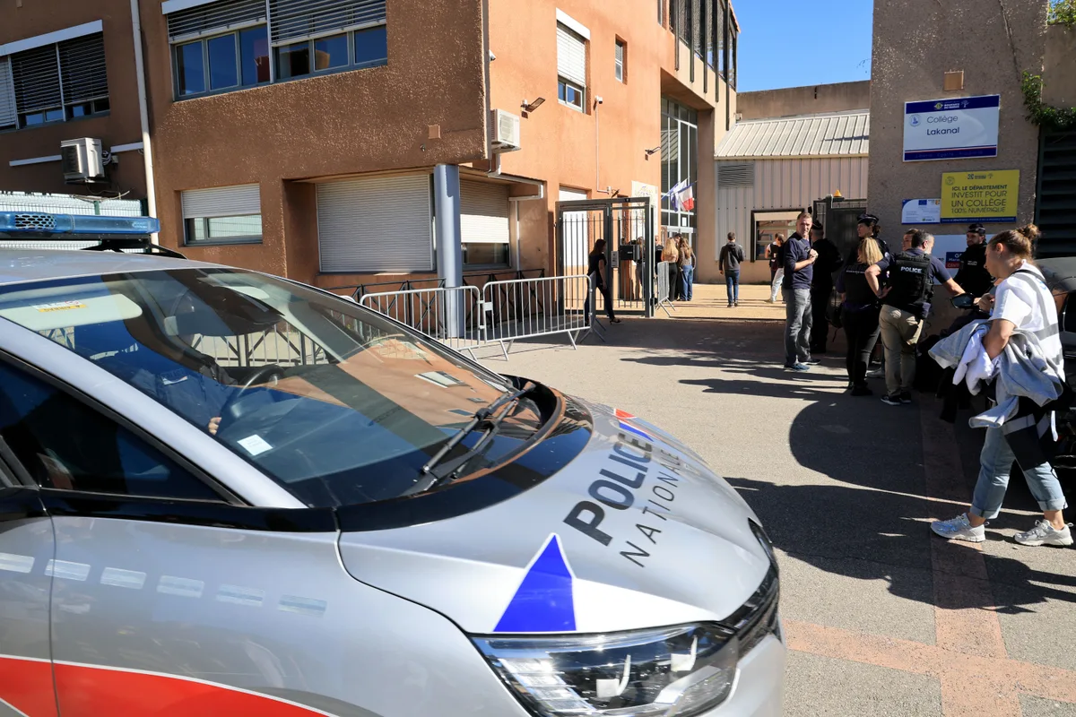 Tirs dans un collège à Aubagne : "On ne comprend pas ce qui s’est passé"