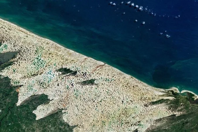 "Deserto feito de água": Nasa mostra Lençóis Maranhenses visto do espaço