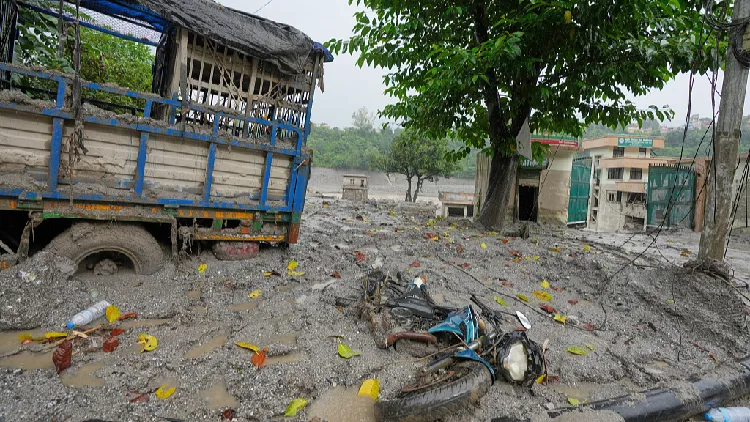 626 killed, 2,426 missing in Nepal mudslide, govt agency says