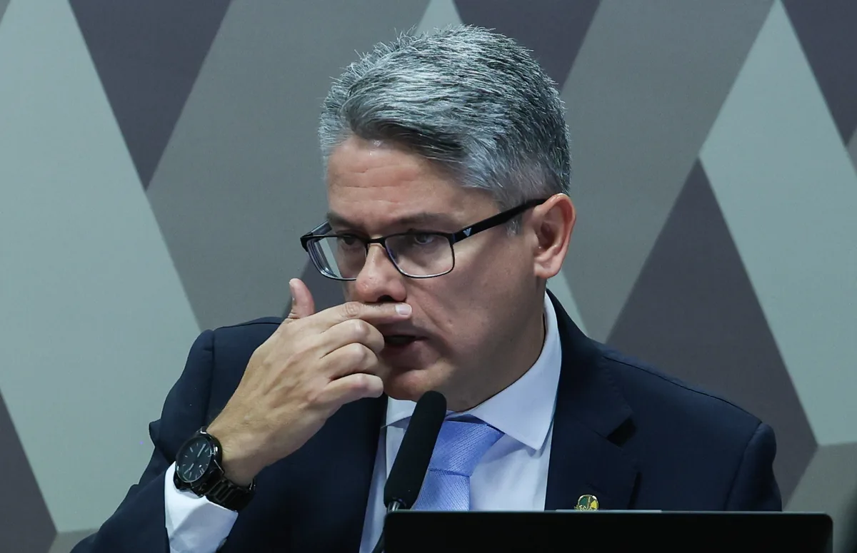Crusoé: Vieira anuncia neutralidade no segundo turno entre Lula e Flávio