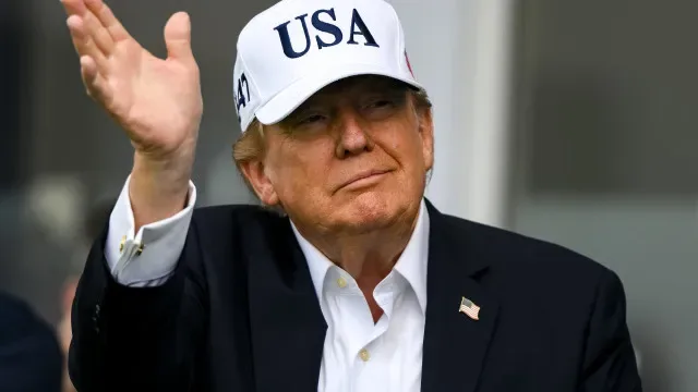 Trump acusa Supremo de decisão "horrível" sobre voto por correio
