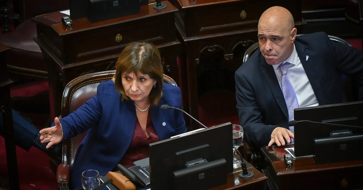El huracán Patricia: las horas de confusión y enojo en la cima de La Libertad Avanza