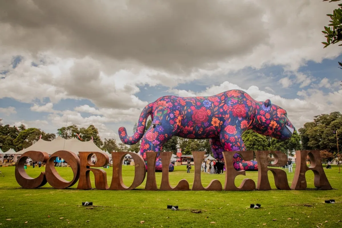 El Festival Cordillera convierte la moda en otra protagonista de sus jornadas: estas fueron las prendas más llamativas del evento