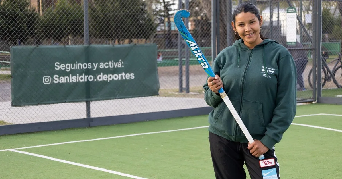 Del hockey en el barrio La Cava a transformar vidas a través del deporte social: la historia de Nara Flores