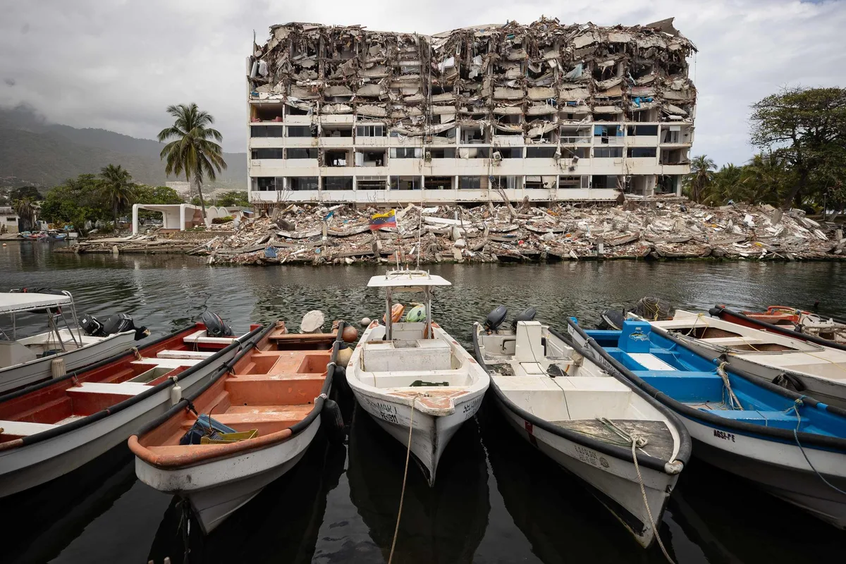Migrantes venezolanos que perdieron sus casas en el terremoto denuncian que no les permiten registrarse como afectados