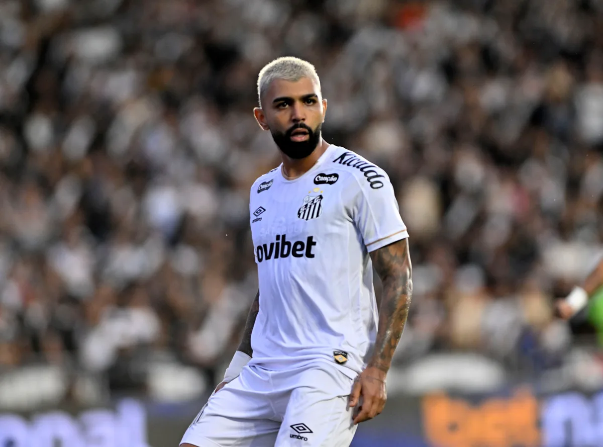 "Santos não é só Neymar, mas com ele é mais fácil", diz Gabigol, que quer craque em outra Copa