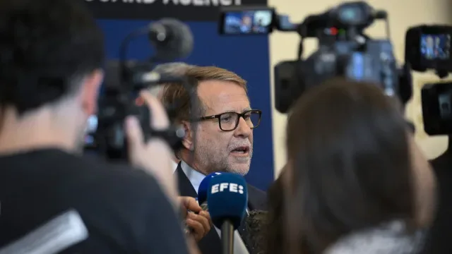"Podem continuar a gritar que eu vou continuar a governar"