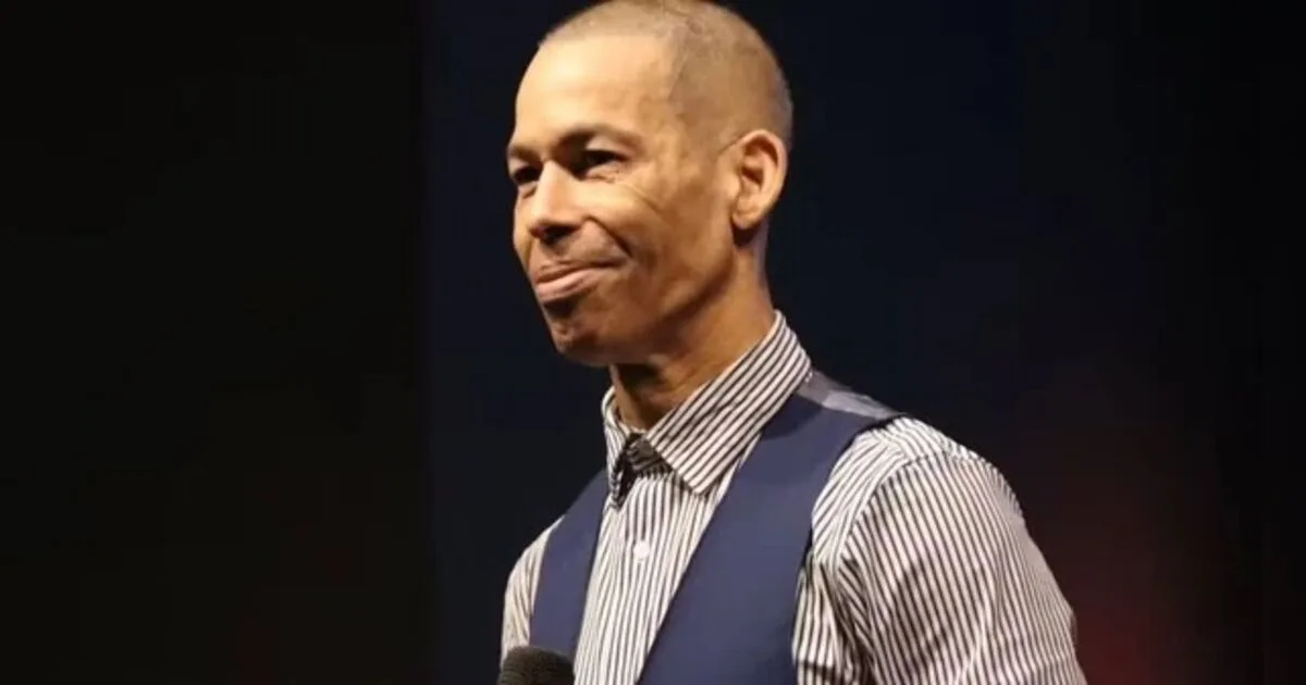 Morre o cantor gospel Marquinhos Menezes ao perder a luta contra o câncer