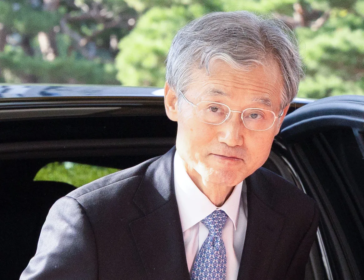 與 “조희대 사법쿠데타, 즉각 사퇴하라” vs 野 “당연한 판단…李가 삼권분립 부정”