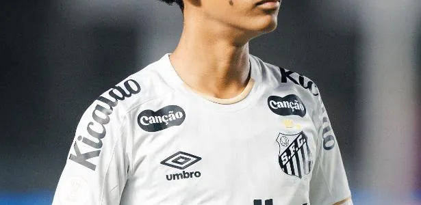 Santos pode emprestar Robinho Jr. à Europa com opção de compra milionária