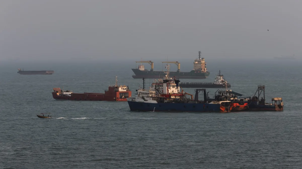 Strait of Hormuz shipping grinds to a halt ahead of U.S.-Iran ceasefire expiry