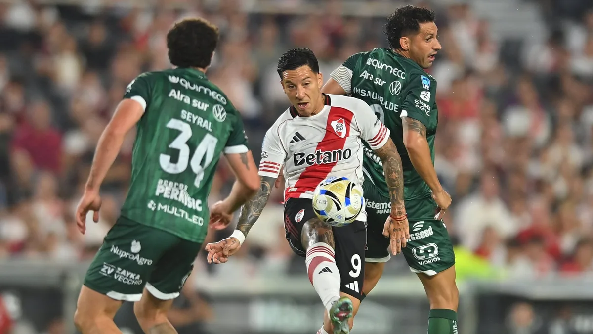 River Plate visitará a Sarmiento en busca de un triunfo que lo sitúe en zona de clasificación a los playoffs del Clausura: hora, TV y formaciones