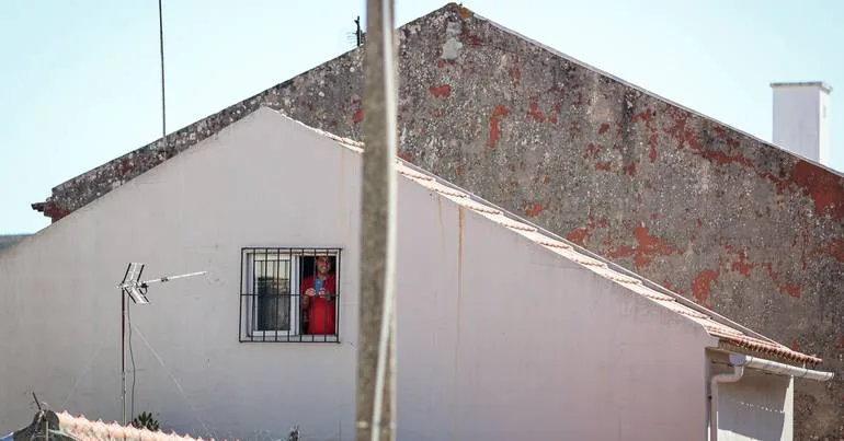 Família detida por homicídio a tiro na Serafina