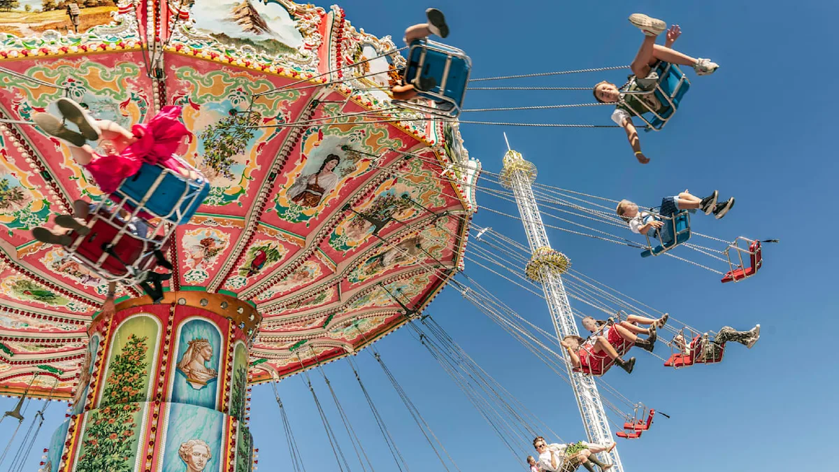 Wiesn-Attraktionen 2026 - Diese Fahrgeschäfte warten auf dem Oktoberfest