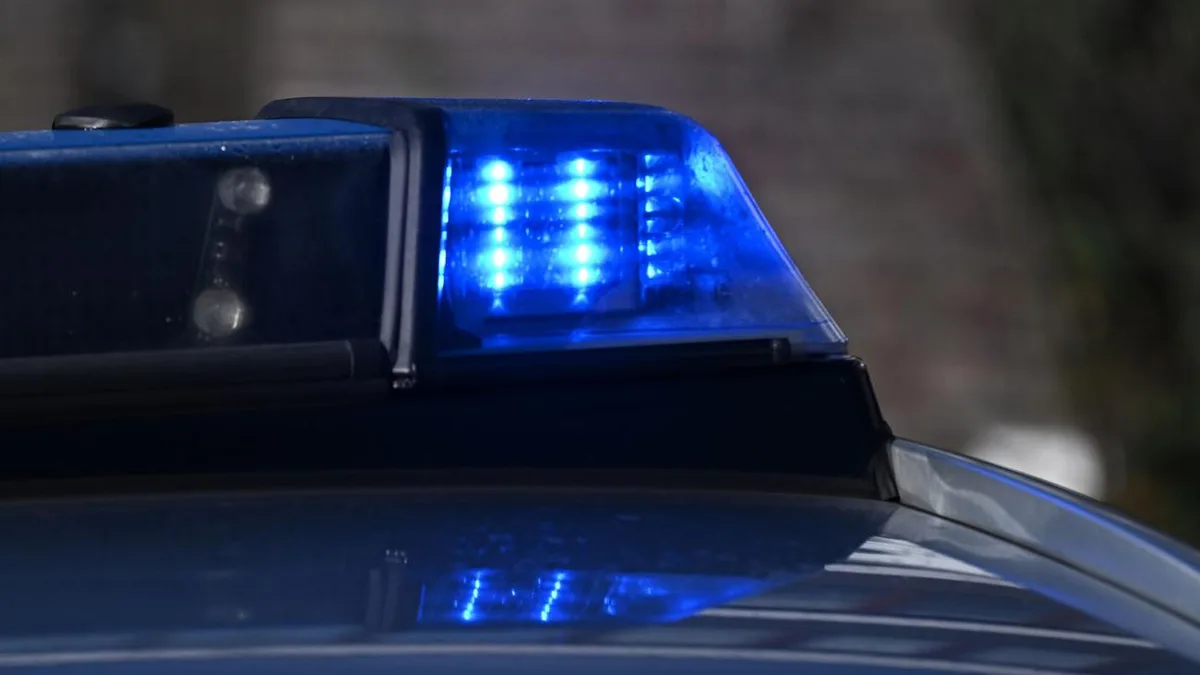 Meiningen: Laster mit Gülle kippt um – Fahrer schwer verletzt