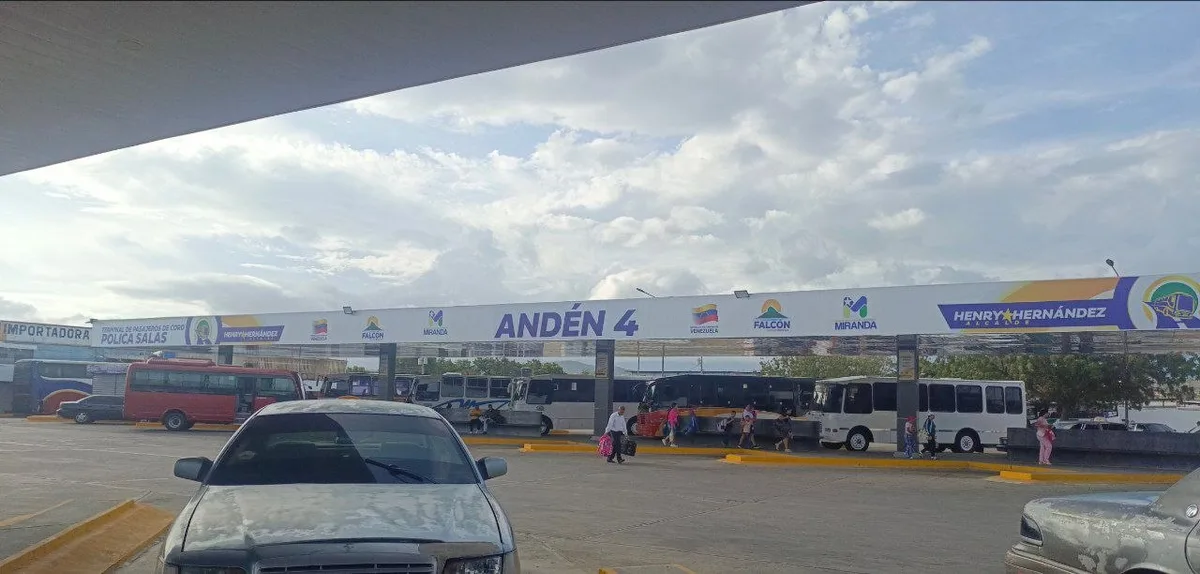 El Terminal de Coro moderniza sus instalaciones y comienza a cobrar tasas en euros